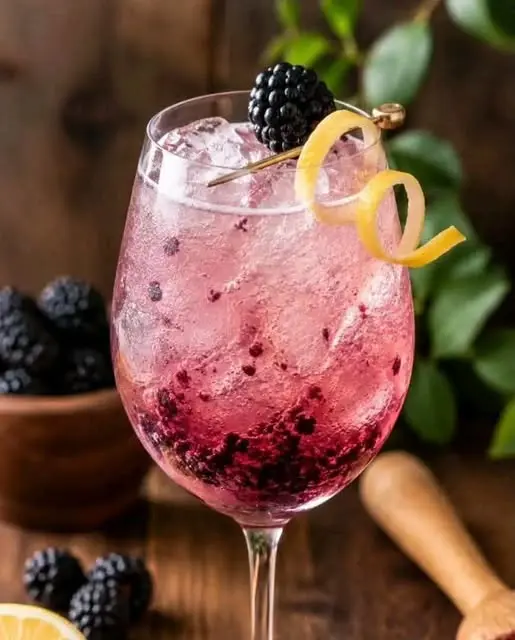 blackberry prosecco cocktail